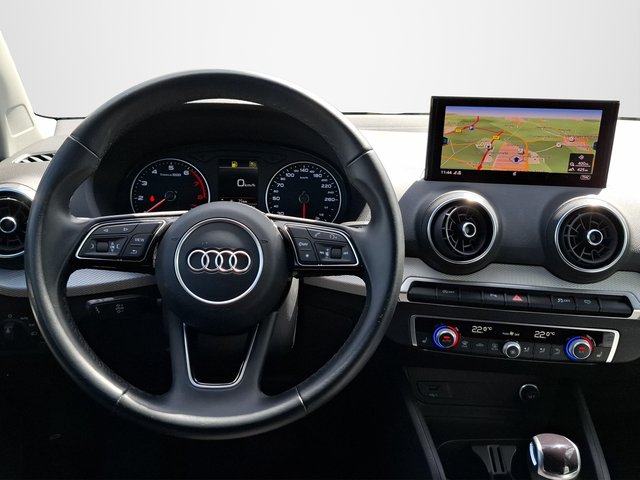 Audi Q2 35 TFSI S-TRONIC / NAVI / AHK / LED / SITZHEIZUNG / KAMERA - foto 10