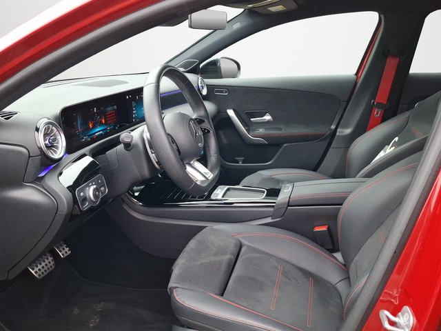 Mercedes-Benz A 35 AMG 4Matic AUTOMATIK / LED / AHK / NAVI / BURMESTER - foto 8