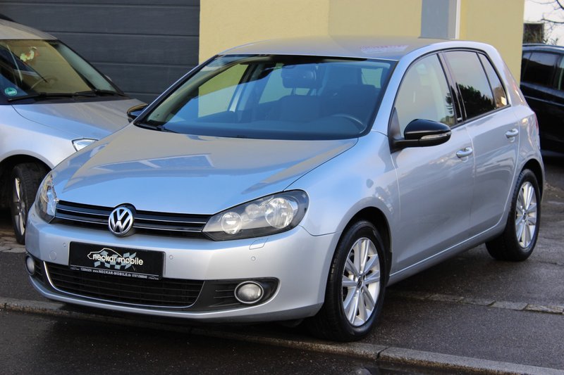 Volkswagen Golf 2.0 TDI DPF Style PDC Soundsystem Sitzheizung