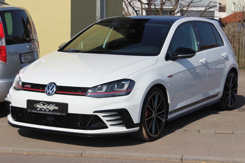 Volkswagen Golf VII GTI Clubsport DCC Navi Xenon Panorama