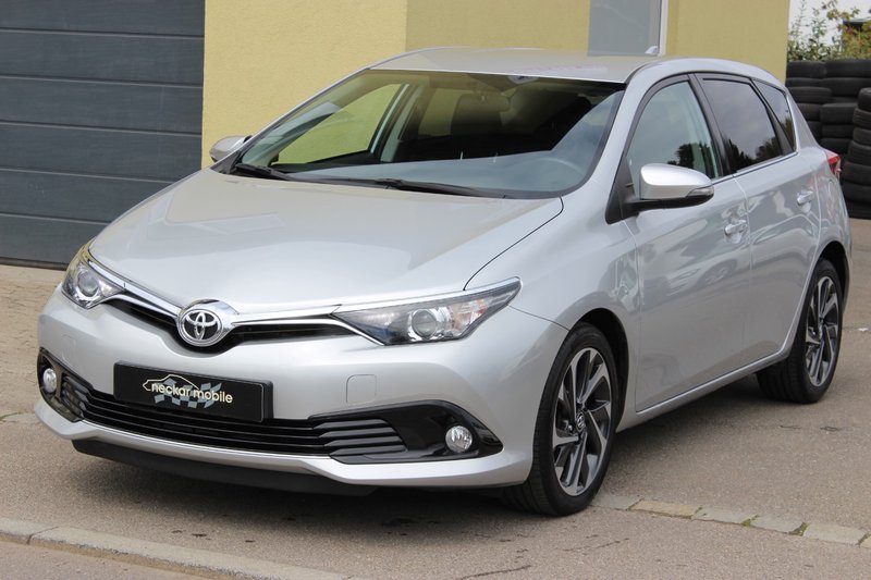 Toyota Auris 1.2 Turbo Design Edition Navi PDC Rückfahrkamera