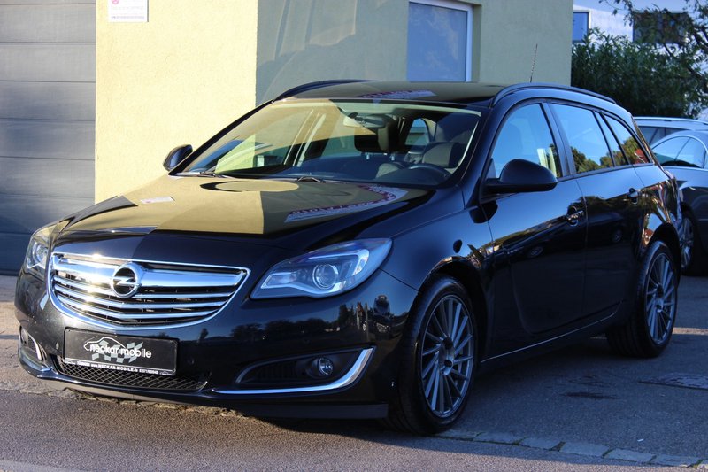 Opel Insignia Sports Tourer 2.0 CDTI Selec PDC AHK
