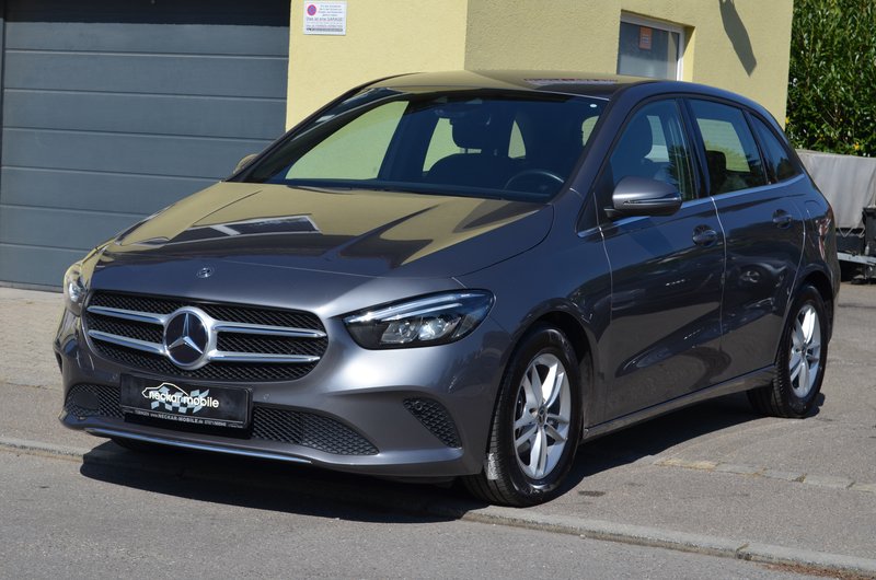 Mercedes-Benz B180 Style 7G DCT MBUX KAM Navi Sitzheiz LED PDC