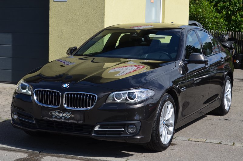 BMW 520d Navi Xenon HuD SD AHK Top Austattung