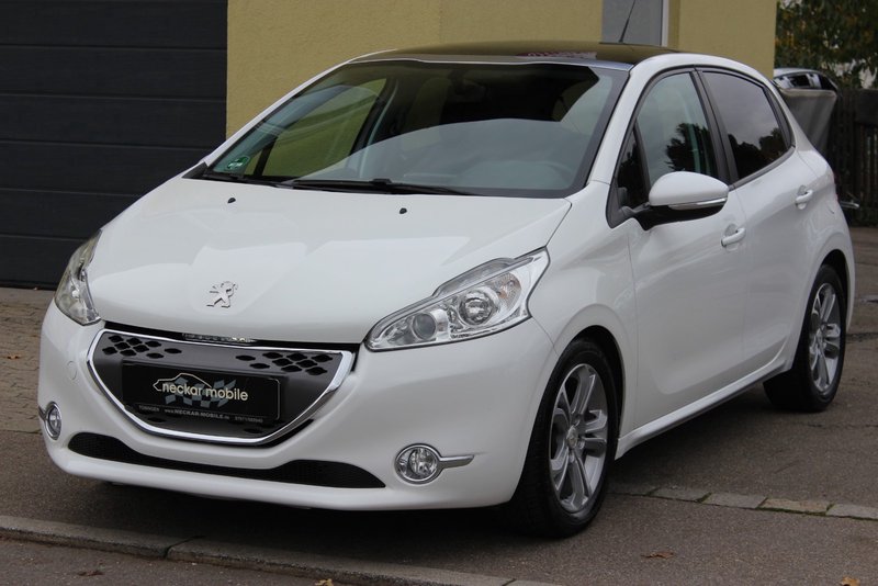 Peugeot 208 Active 1,4 HDI Panorama Klima Bluetooth
