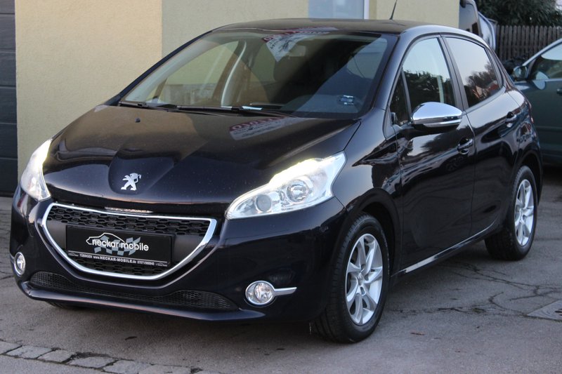 Peugeot 208 Style  PDC Bluetooth