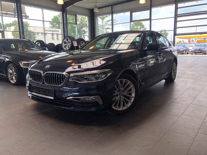 BMW 530 e Luxury Line HEAD-UP NAVIPROF. DRIVING ASSIS. PARKING ASSIS. PLUS  LED HIFI Year-old buy in Langenfeld Price 43990 eur - Int.Nr.: BM-1537 SOLD