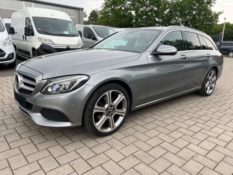 Mercedes-Benz C 220