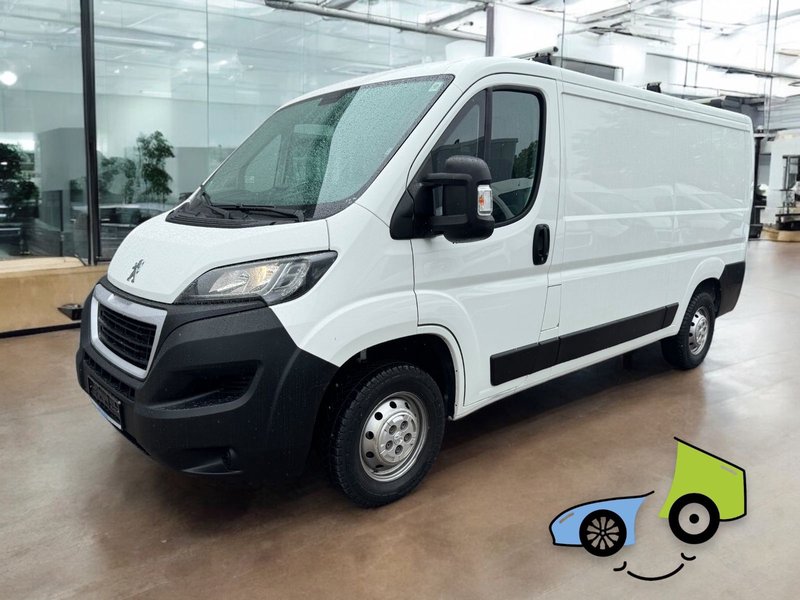 Peugeot Boxer Kasten 330 L2H1/Standheizung/PDC/AHK/Klima