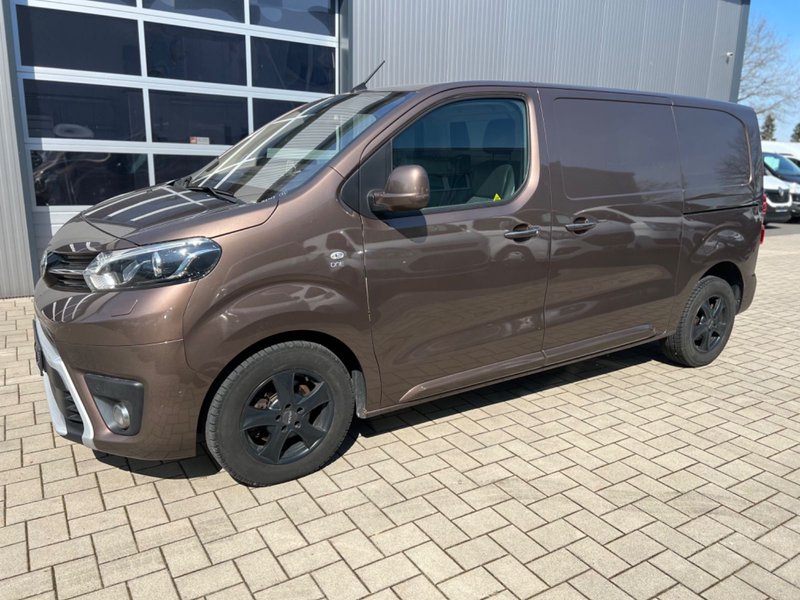 Toyota Proace (Verso)
