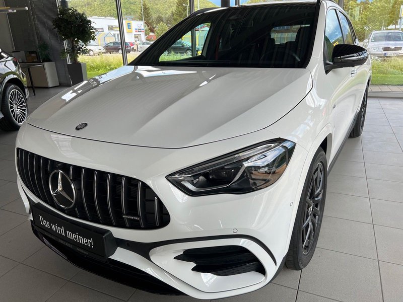 Mercedes-Benz GLA 35 AMG 4M,Pano,AHK,Distronic, Multibeam