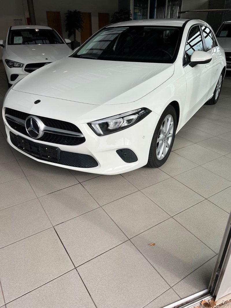 Mercedes-Benz A 180 Progressive, LED, Business-Paket, MBUX