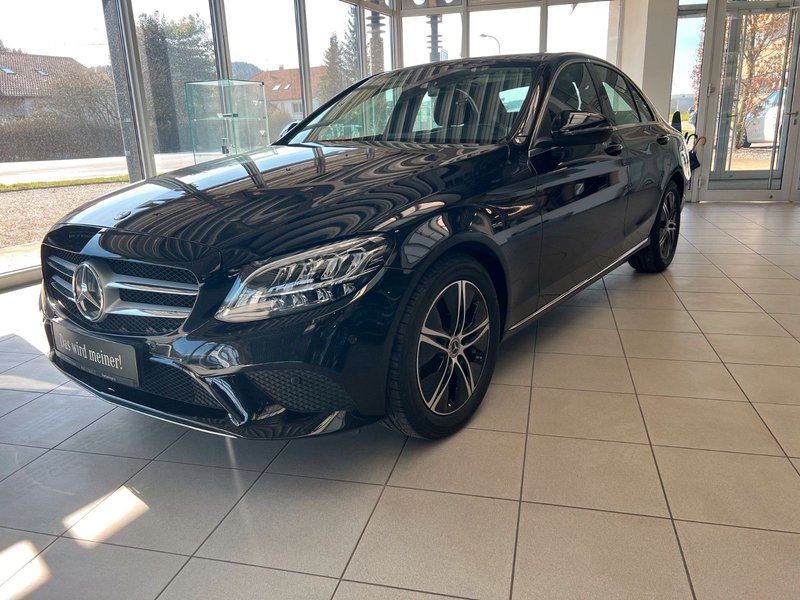 Mercedes-Benz C180 Avantgarde 9G-Tronic,LED,Schiebdach,Kamera
