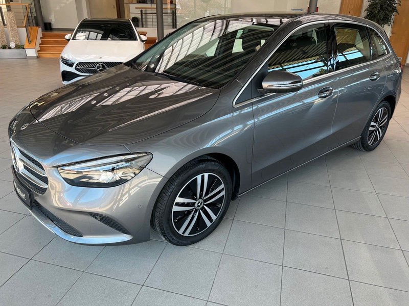 Mercedes-Benz B 250 e Progressive,Pano,AHK,LED