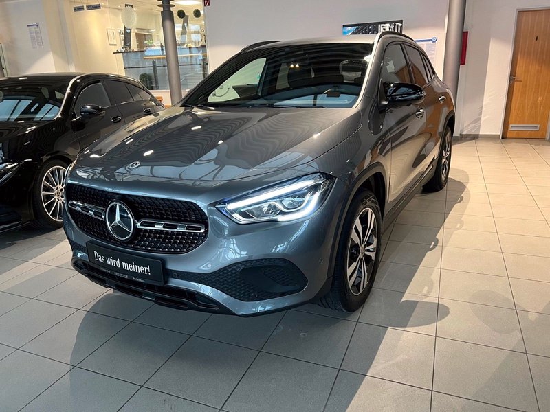 Mercedes-Benz GLA 200 Progressive,LED,AHK,360 Grad,Night