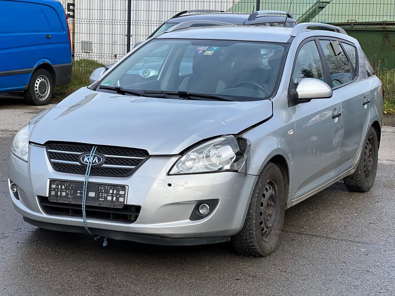 Kia Ceed 1.4 CRDi 90 Vision TÜV 09/23 Multi SHZ Klima Frontschaden