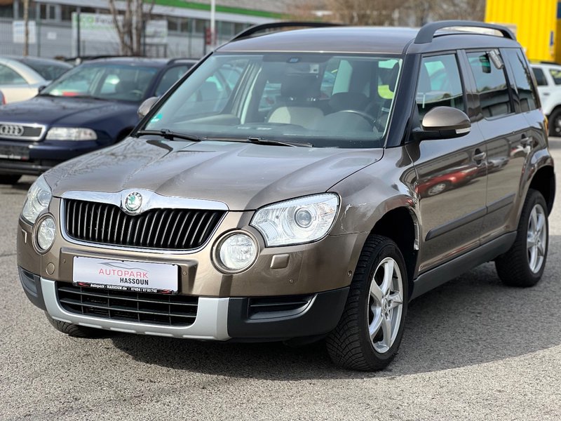Skoda Yeti Elegance Plus Edition 4x4 TÜV 09/23 Xenon AHK Navi Tempo