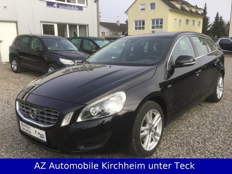 Volvo V60 V 60 Kombi Momentum T4 NAVI AUTOMATIK XENON SHZ