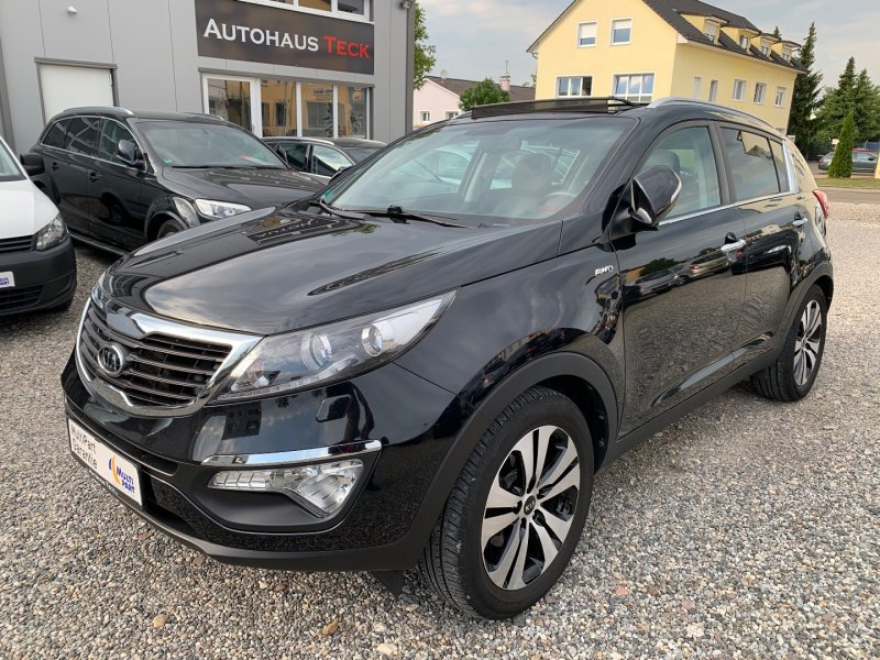 Kia Sportage 2.0 CRDi 4WD Automatik Dream-Team Edition 98TKM Pan-SHD KAMERA+PDC NAVI XENON AHK