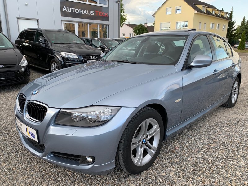 BMW 318i NAVI KLIMAAUTO T.LEDER+SHZ EGSD BI.XENON PDC