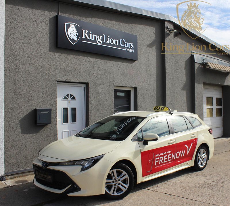 Toyota Corolla Touring Sports Hybrid BUSINESS TAXI