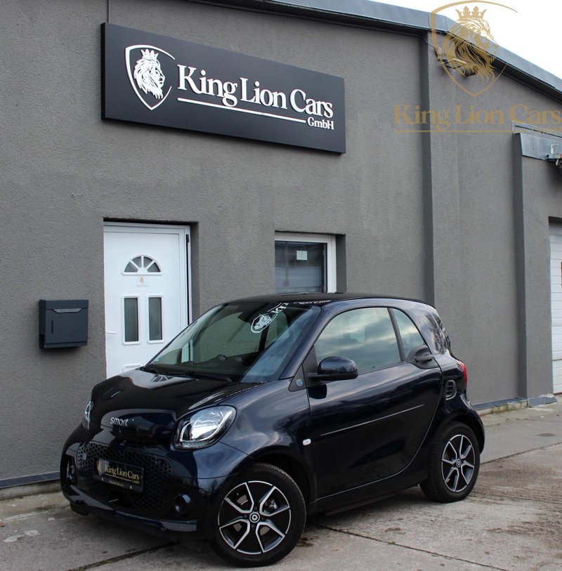 smart fortwo coupe EQ PREMIUM +KAMERA+PANO+SCHNELLLADE