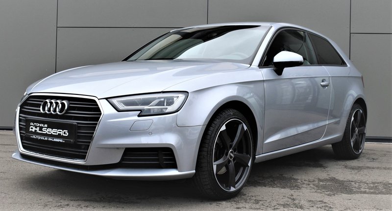 Audi A3 1.5TFSI S Line/LED/NAVI/LEDER/PDC/18"