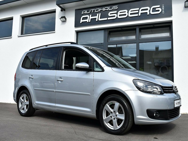 Volkswagen Touran Comfortline BMT DSG/ NAVI/AHK/Standheizu.