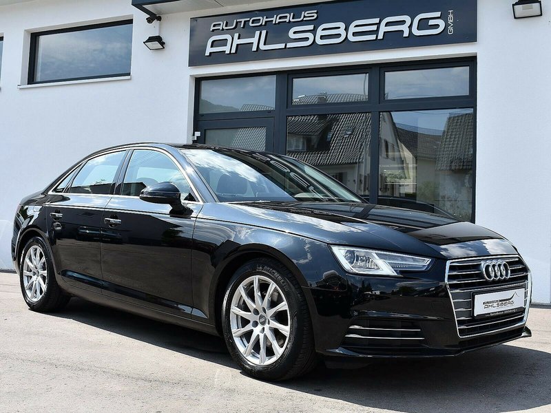 Audi A4 Lim. sport ultra /Navi/Leder/GSD/AHK/HUD