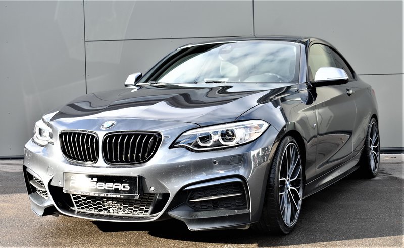 BMW M235 i /NAVI/LEDER/BI-XENON/KEYLESS/HARMANN&KARDON