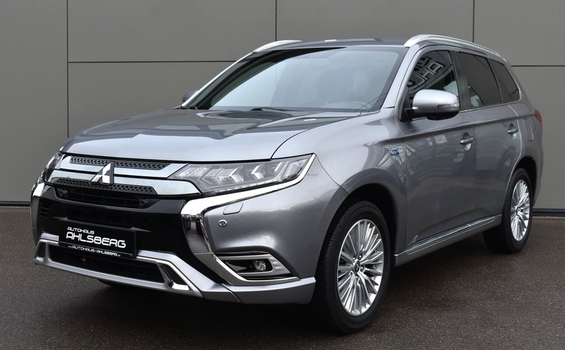 Mitsubishi OUTLANDER PLUS SPIRIT/4WD 360°/STAND./TEMPO./AHK/SPUR