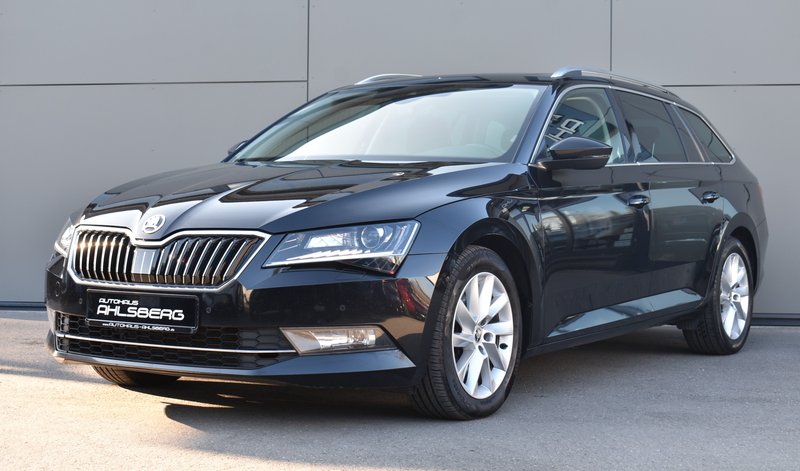 Skoda Superb 2.0TDI Combi Style ACC/DCC/PANO/KAMREA/NAVI