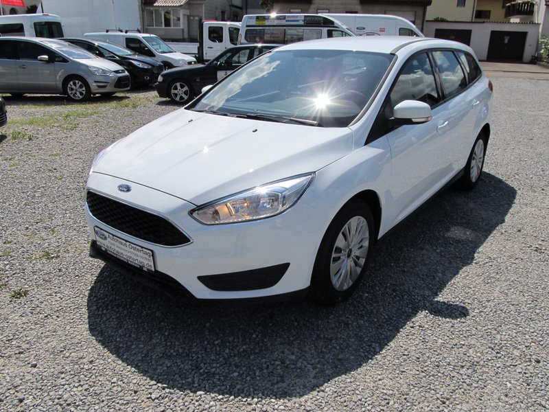 Ford Focus Turnier 1 6i 4 Zyl Trend Winter P Tageszulassung Kaufen In Welzheim Preis 14490 Eur Int Nr Js80702 Verkauft