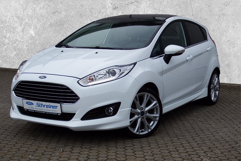 Ford Fiesta Titanium mit Rückfahrkamera