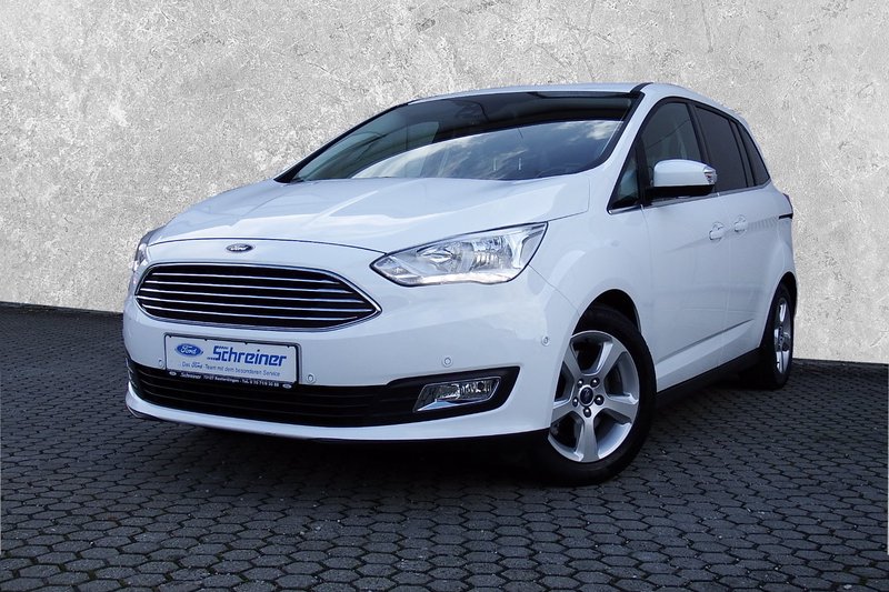 Ford Grand C-Max Titanium mit AHK