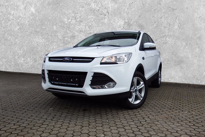Ford Kuga Sync Edition mit AHK | PDC | Temp.