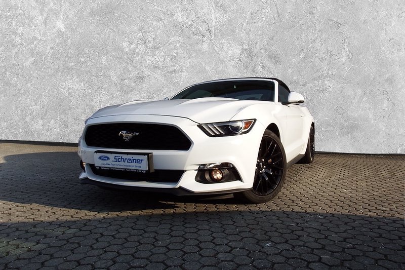 Ford Mustang Convertible mit Klimasitze | Navi