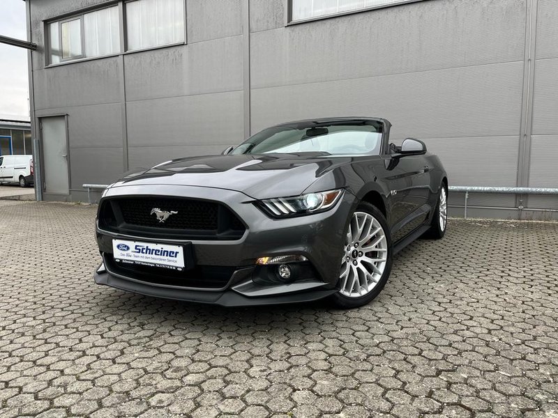 Ford Mustang GT Convertible mit Leder und Navi