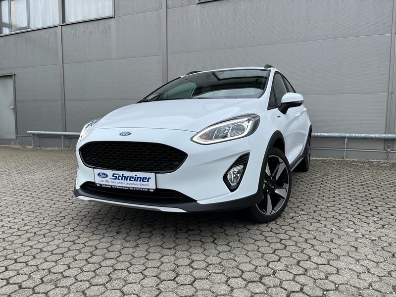 Ford Fiesta Active mit PDC | Tempomat