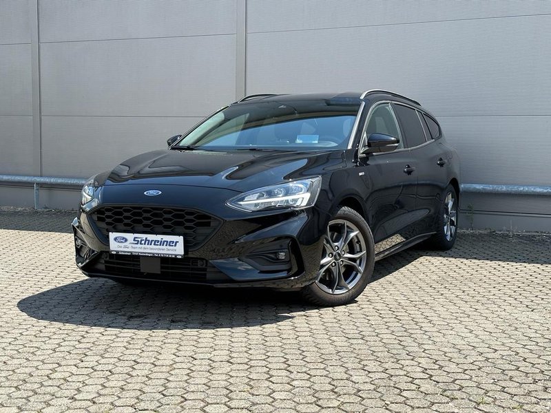 Ford Focus Turnier ST-Line mit AHK | LED | Head-up