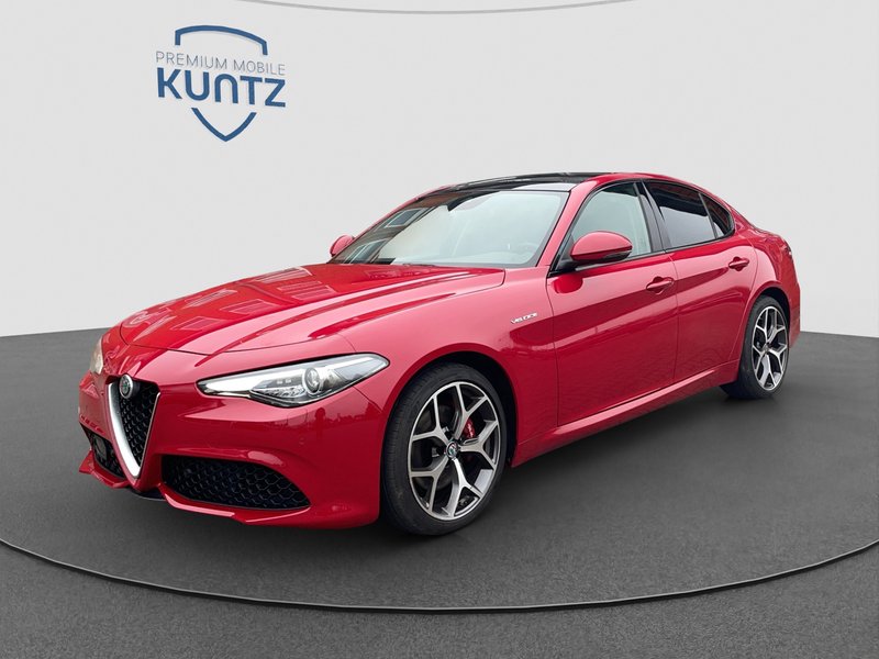 Alfa Romeo Giulia Veloce Q4 2.0T Panorama+Anhängerkupplung