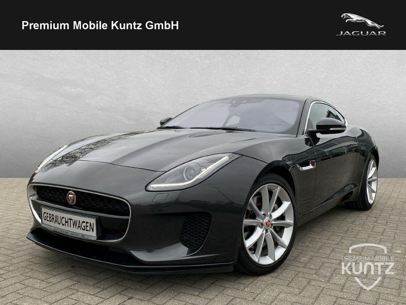 Jaguar F-Type Coupé P300