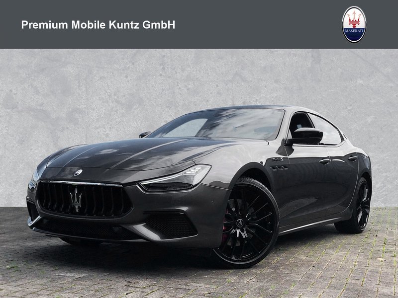 Maserati Ghibli Modena S Q4+Schiebedach+FahrassP plus+21"