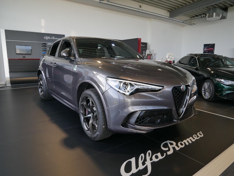 Alfa Romeo Stelvio Quadrifolglio Carbon, Pano, HK