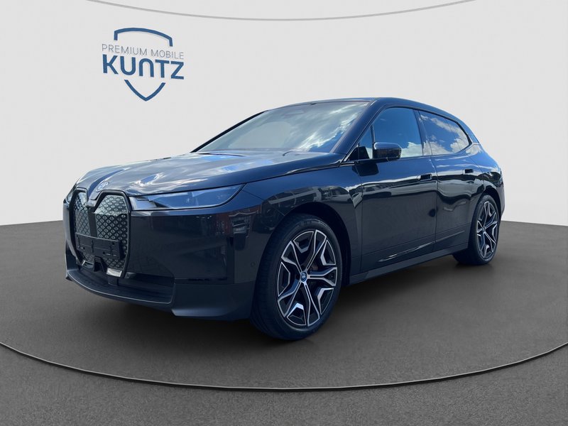 BMW iX 40 xDrive Pano+AHK+360G Kamera+22 Zoll