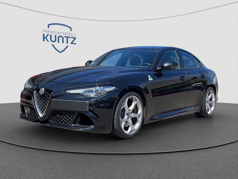 Alfa Romeo Giulia Quadrifoglio 2.9 V6 1.HD+Harman-Kardon