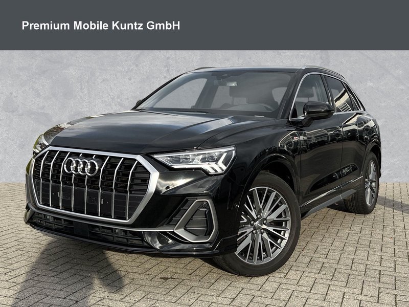 Audi Q3 45 TFSI quattro S line AHK+DSG+PANO+ACC