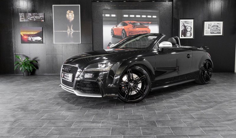 Audi TT RS 2.5 TFSI CABRIO/CARBON/MMI NAVI/20"/BOSE
