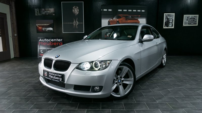 BMW 330 d Coupe/M SPORTPAKET/NAVI PROF./LEDER