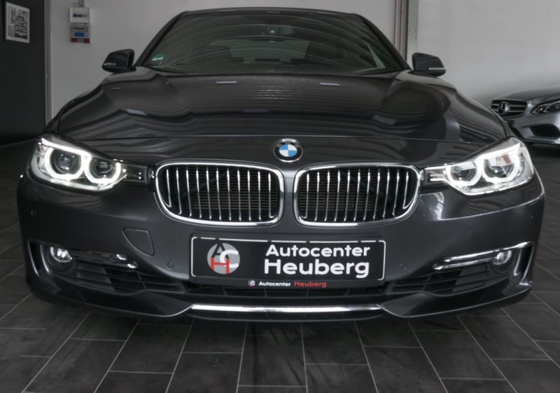 BMW 328 i LUXURY/KAMERA/LEDER/SHZ/PDC